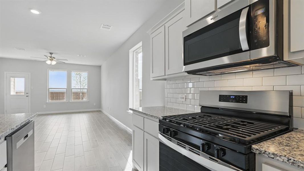 Furnished interior view inside a new home in Vista Point, Grandview (Image 10).