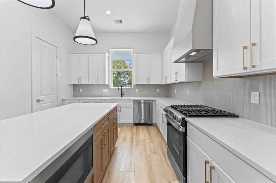 Furnished interior view inside a new home in , Houston (Image 6).