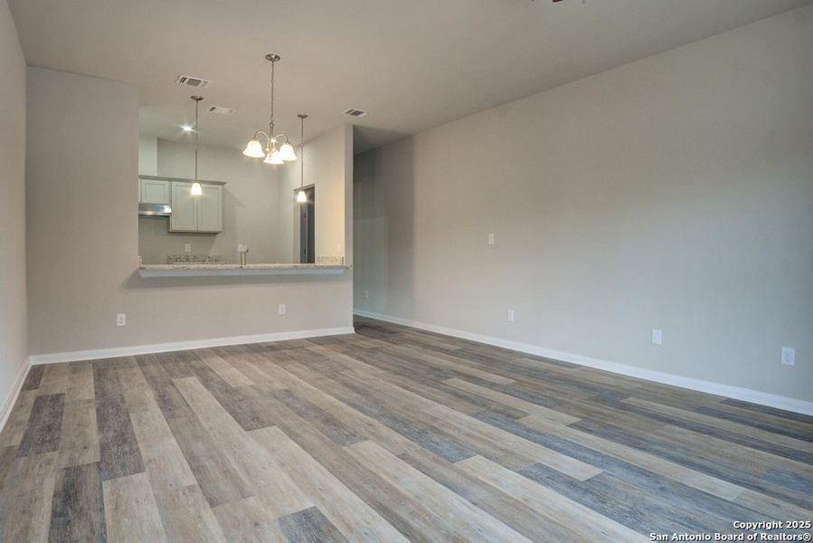 Spacious, unfurnished interior of a new home in , San Antonio (Image 24).