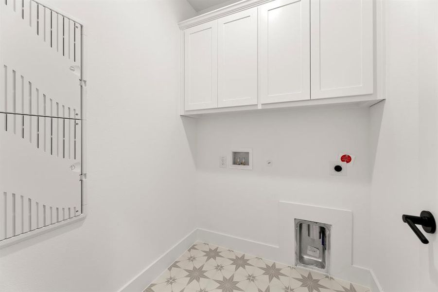 Spacious, unfurnished interior of a new home in Edgewood Creek, Celina (Image 19).