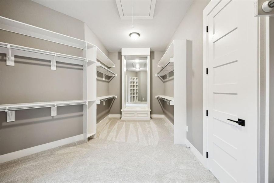 Spacious, unfurnished interior of a new home in , Lone Oak (Image 20).