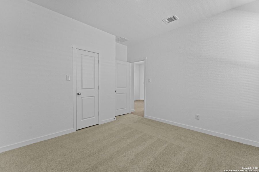 Spacious, unfurnished interior of a new home in Gatehouse: Classic Collection, New Braunfels (Image 19). Spacious, unfurnished interior of a new home in Gatehouse: Classic Collection, New Braunfels (Image 19).