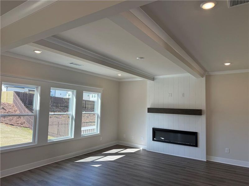 Spacious, unfurnished interior of a new home in Rosewood Lake Estates, Hoschton (Image 13).