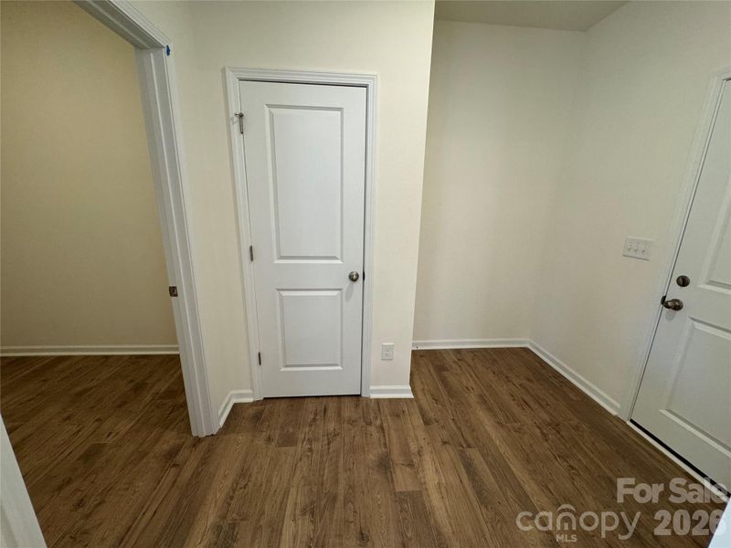 Spacious, unfurnished interior of a new home in McFarland Estates, York (Image 23).