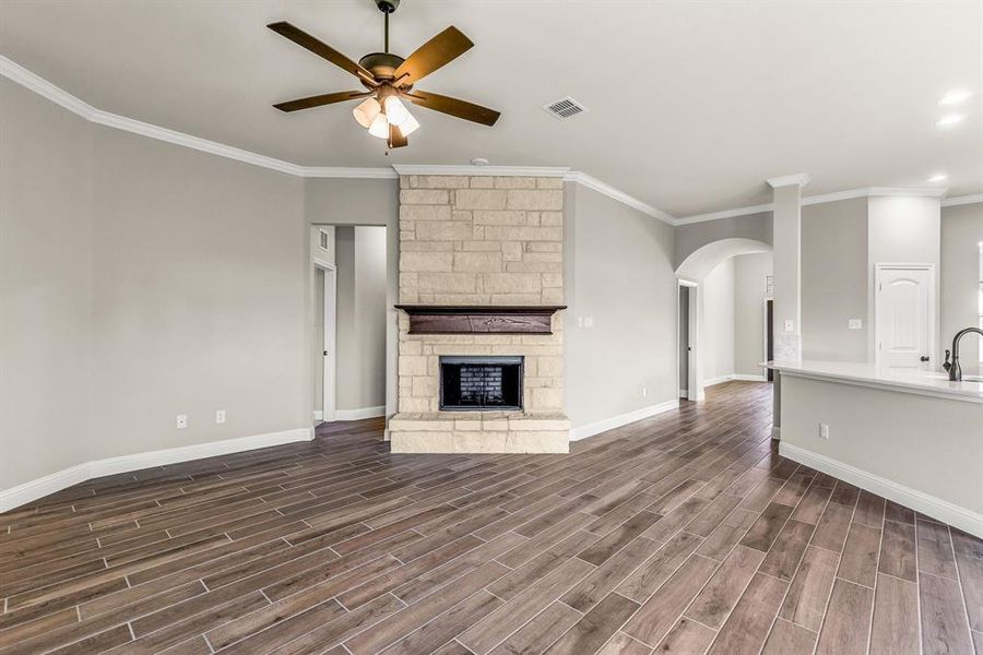 Spacious, unfurnished interior of a new home in , Josephine (Image 27).