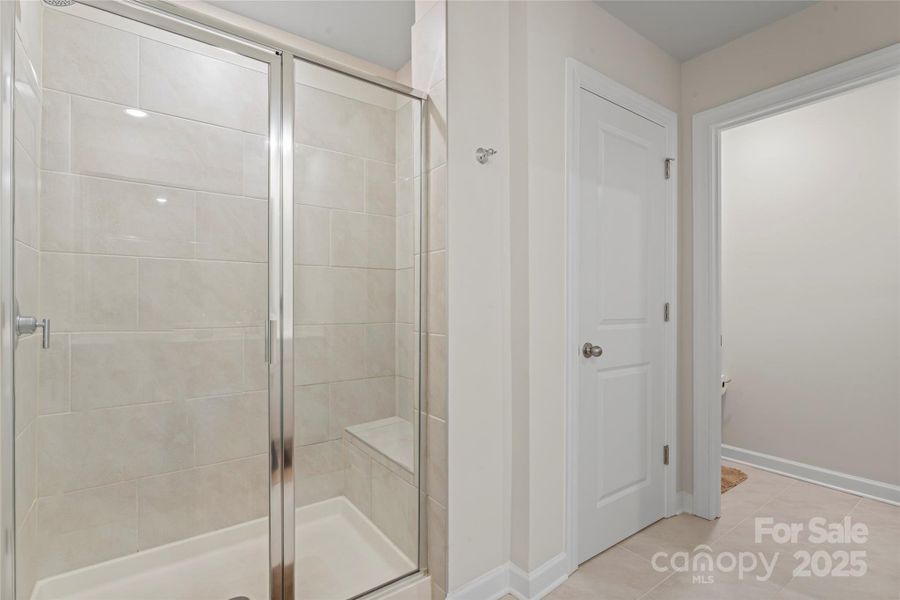 Image 29 of a home in Henderson Manor.