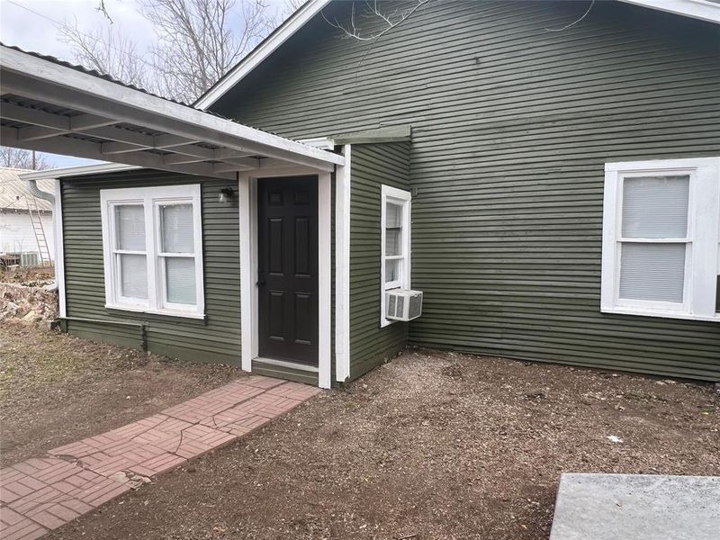 Exterior details and patio area of a home in , Brownwood (Image 16).