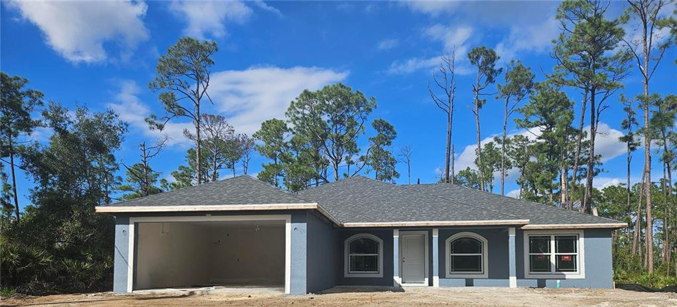 Image 13 of a home in North Port.