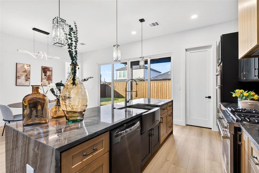 Furnished interior view inside a new home in , Dallas (Image 15). Furnished interior view inside a new home in , Dallas (Image 15).