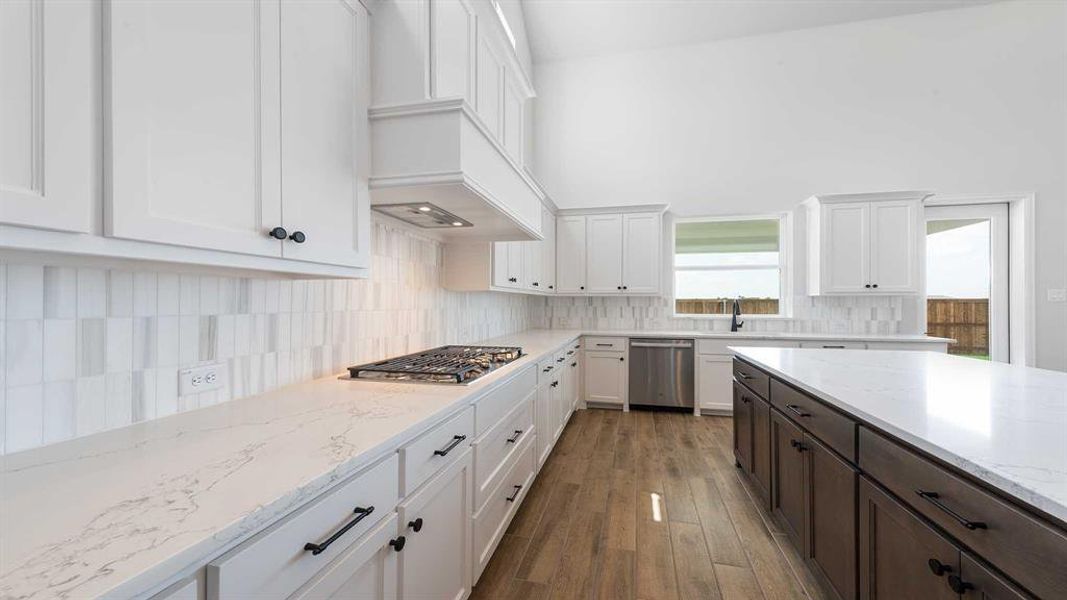 Furnished interior view inside a new home in Terraces 82'/100', Rockwall (Image 11). Furnished interior view inside a new home in Terraces 82'/100', Rockwall (Image 11).