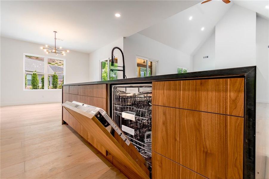 Image 81 of a home in .