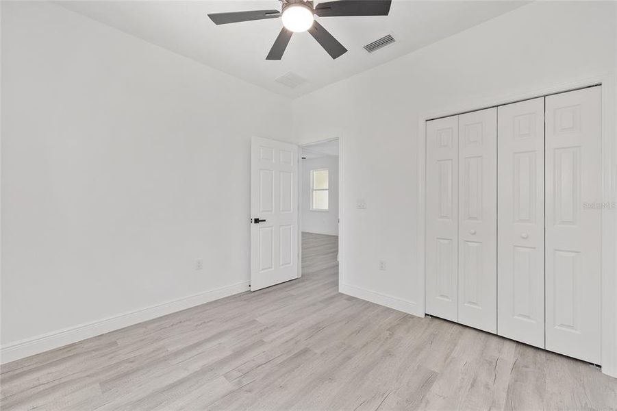 Spacious, unfurnished interior of a new home in , Summerfield (Image 32).