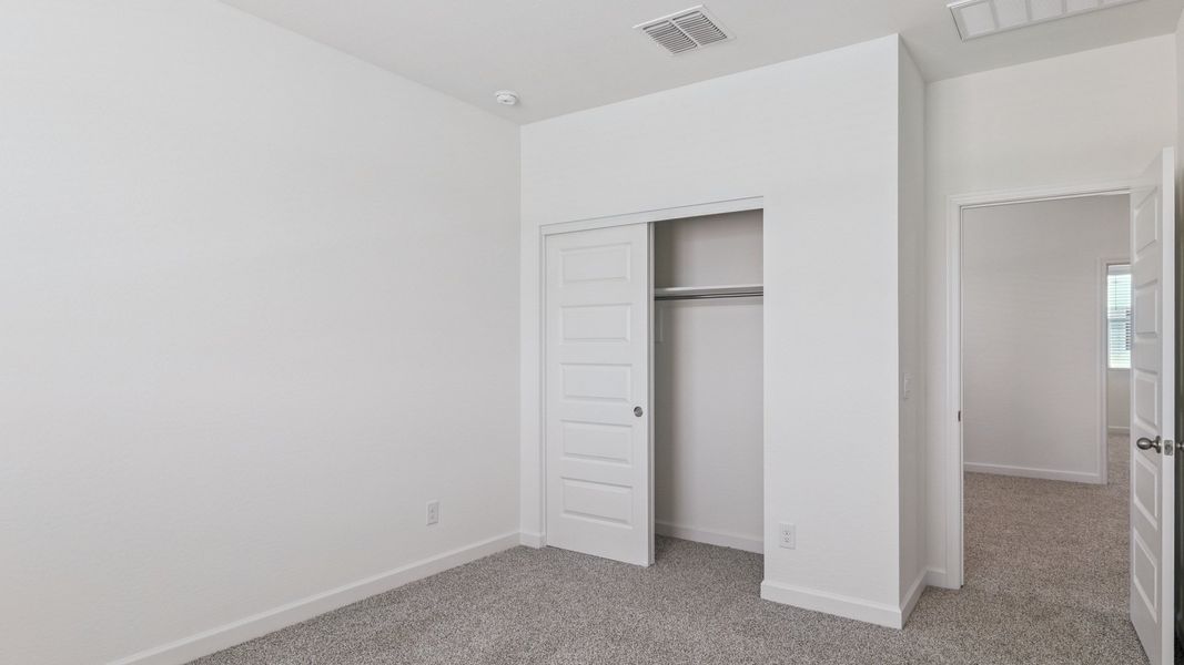 Representative unfurnished interior of a home built from the Crow by D.R. Horton in Zanjero Pass, Glendale (Image 47).