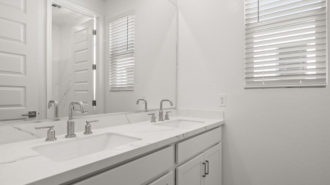 Representative furnished interior of a home built from the Crow by D.R. Horton in Apache Farms, Buckeye (Image 37).