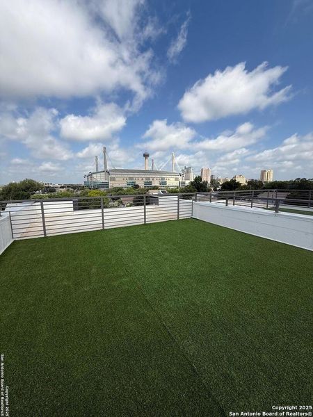 Exterior details and patio area of a home in , San Antonio (Image 4).
