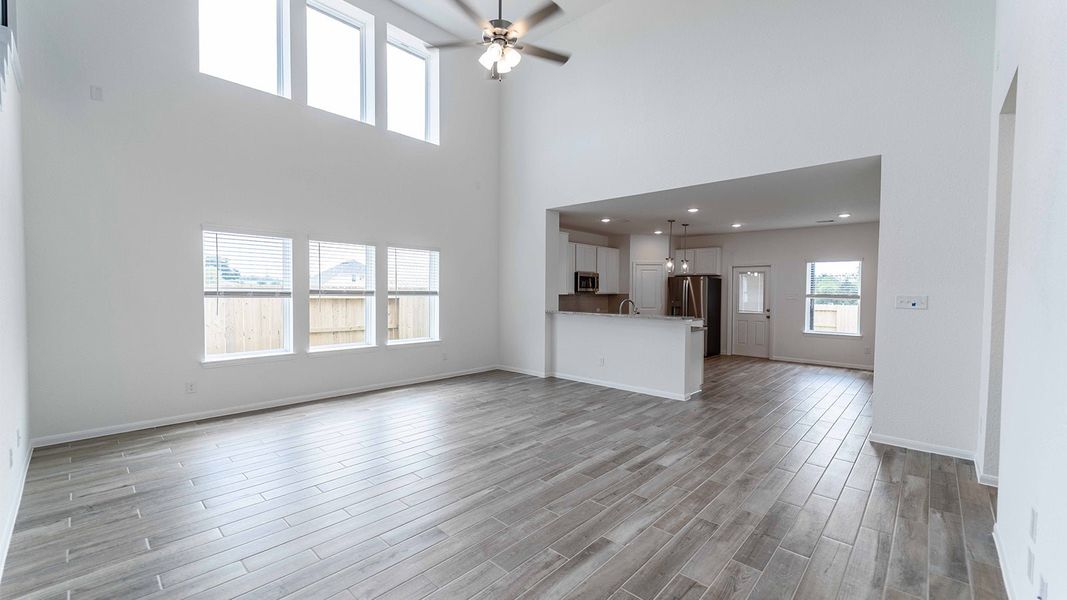 Spacious, unfurnished interior of a new home in Colony at Pinehurst, Pinehurst (Image 23).
