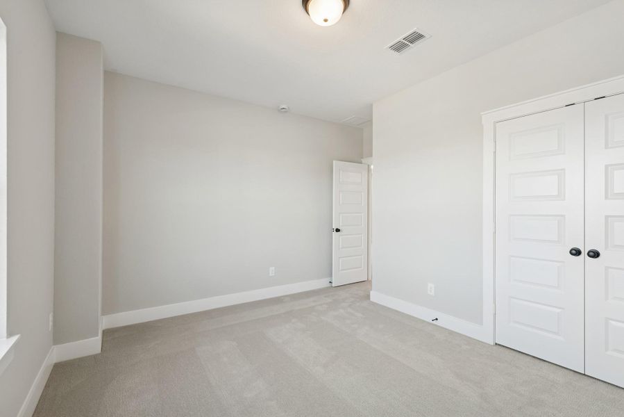 Spacious, unfurnished interior of a new home in , Katy (Image 18).