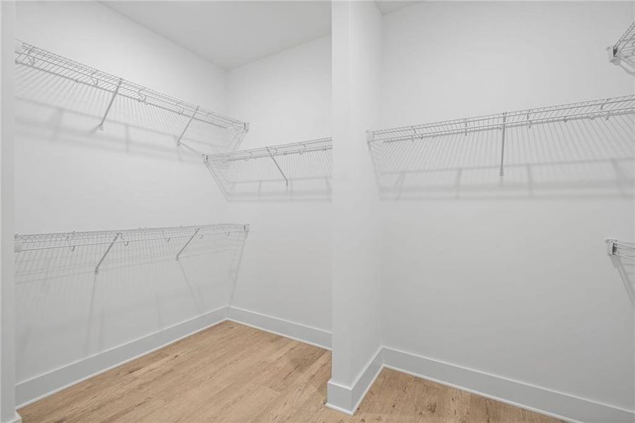 Spacious, unfurnished interior of a new home in Devin's Shire, Kennesaw (Image 20). Spacious, unfurnished interior of a new home in Devin's Shire, Kennesaw (Image 20).