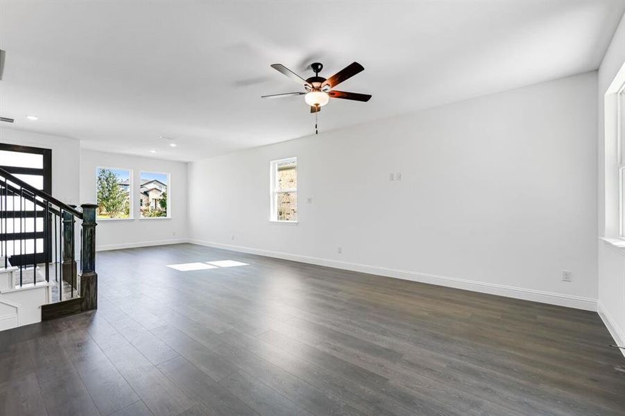 124 North Sky Drive ~ Ready Now 124 North Sky Drive ~ Ready Now