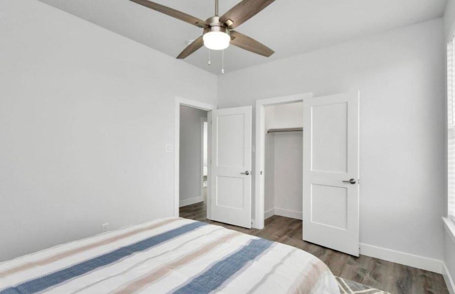 Spacious, unfurnished interior of a new home in , Galveston (Image 19).