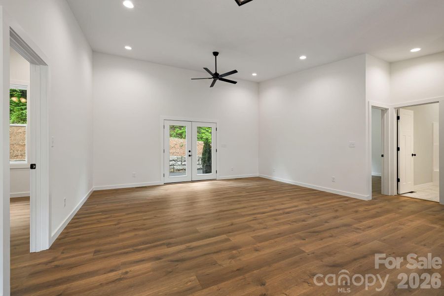 Spacious, unfurnished interior of a new home in , Leicester (Image 16).