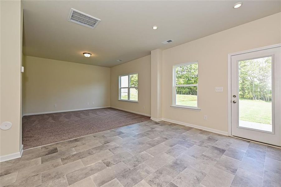 Spacious, unfurnished interior of a new home in Hawks View, Ringgold (Image 24).