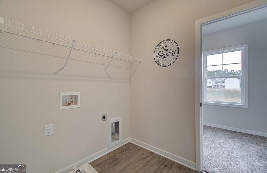 Spacious, unfurnished interior of a new home in Rosewood Lake Estates, Hoschton (Image 19).