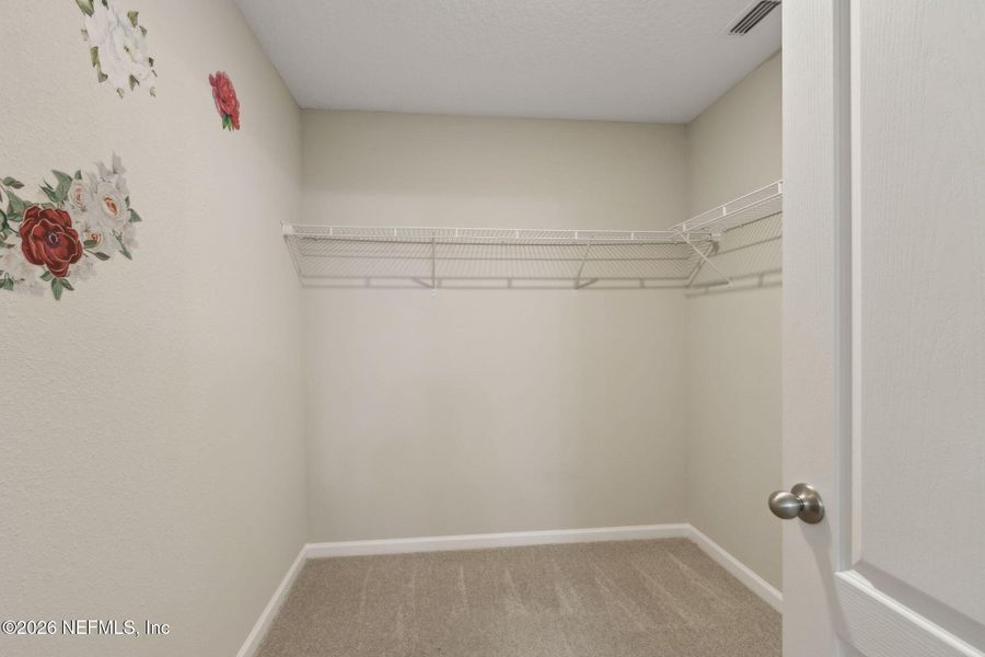 Spacious, unfurnished interior of a new home in , Yulee (Image 27).