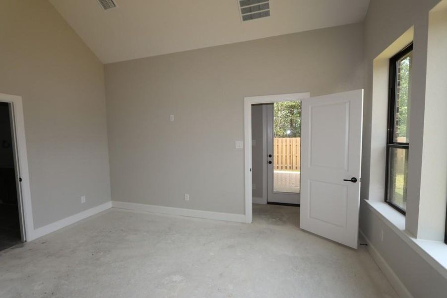 Spacious, unfurnished interior of a new home in Colton 45' Homesites, Todd Mission (Image 35).