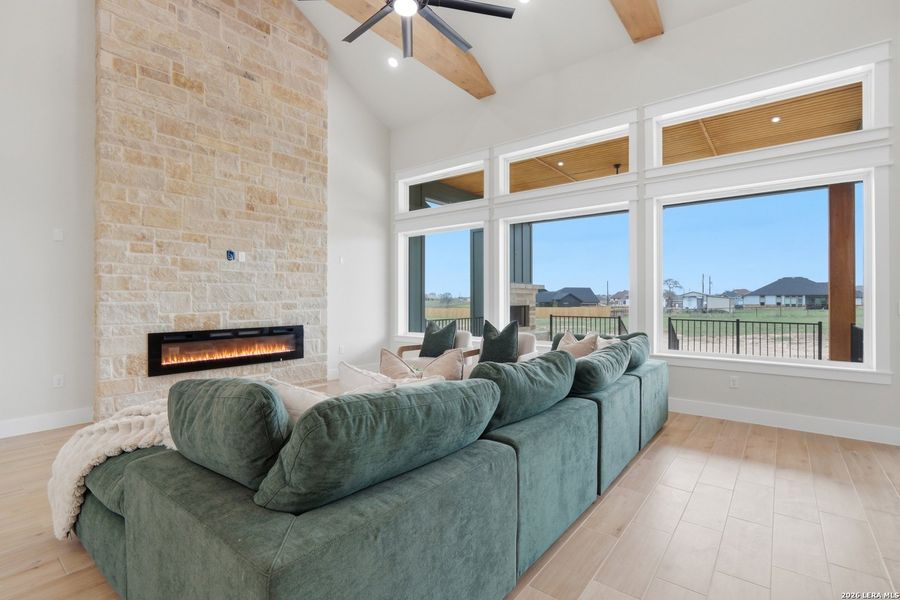 Furnished interior view inside a new home in , La Vernia (Image 12).