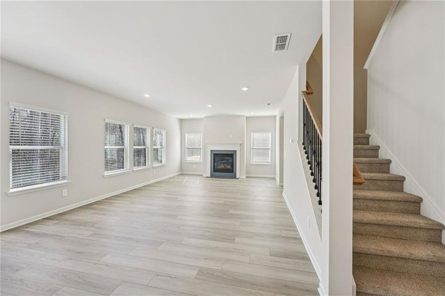 Spacious, unfurnished interior of a new home in Creekside at Oxford Park, Fairburn (Image 36).