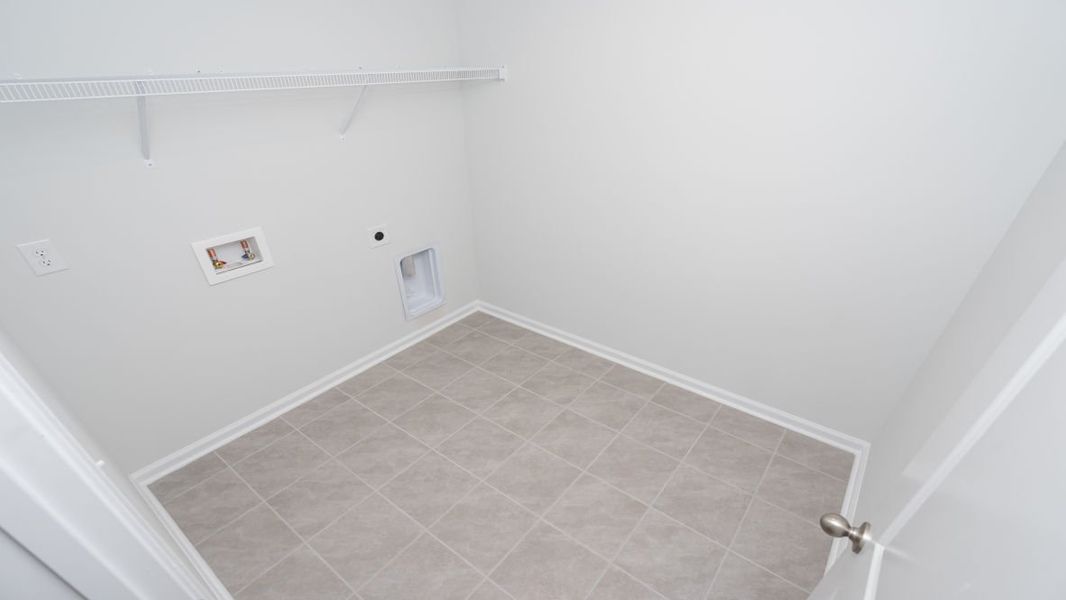 Representative unfurnished interior of a home built from the ROBIE by D.R. Horton in Island Green, Myrtle Beach (Image 41).