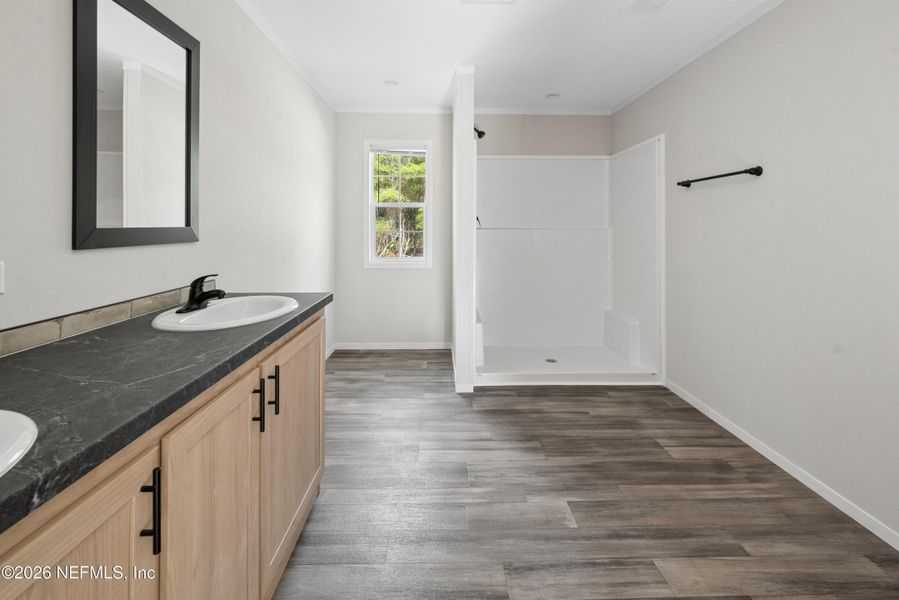 Image 40 of a home in .