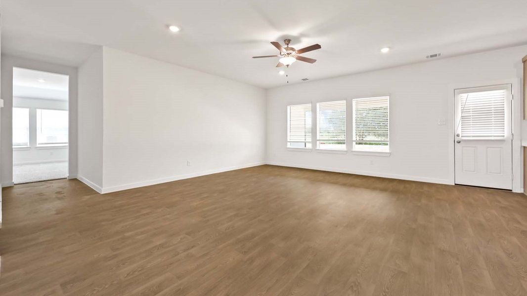Spacious, unfurnished interior of a new home in Blue Heron Estates, Beasley (Image 19). Spacious, unfurnished interior of a new home in Blue Heron Estates, Beasley (Image 19).