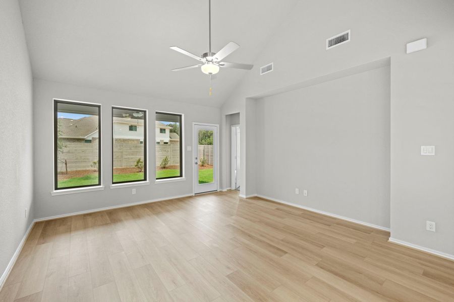 Spacious, unfurnished interior of a new home in Two Step Farm, Montgomery (Image 25). Spacious, unfurnished interior of a new home in Two Step Farm, Montgomery (Image 25).