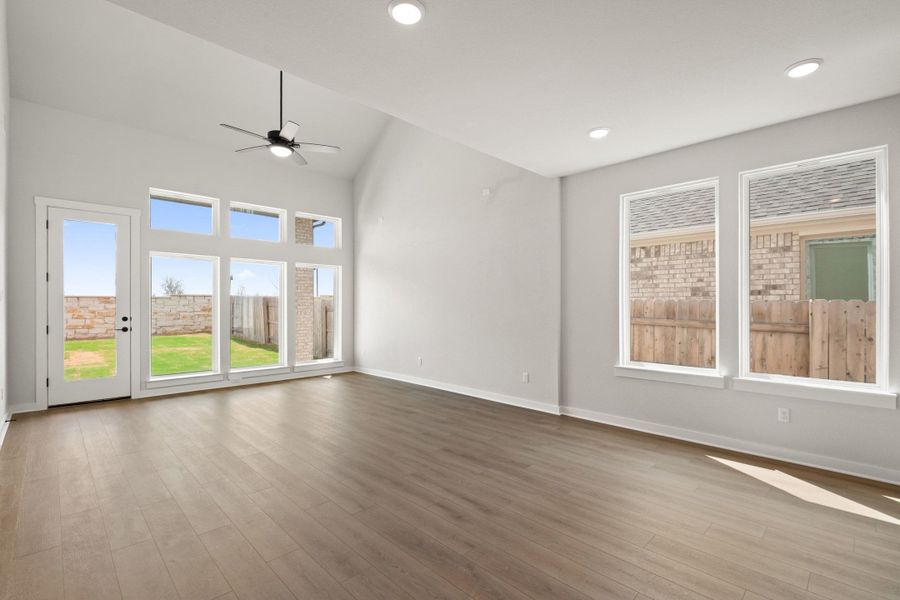 Spacious, unfurnished interior of a new home in Flora, Hutto (Image 37).