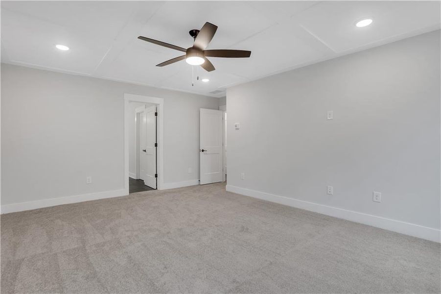 Spacious, unfurnished interior of a new home in Cambridge, Flowery Branch (Image 32). Spacious, unfurnished interior of a new home in Cambridge, Flowery Branch (Image 32).