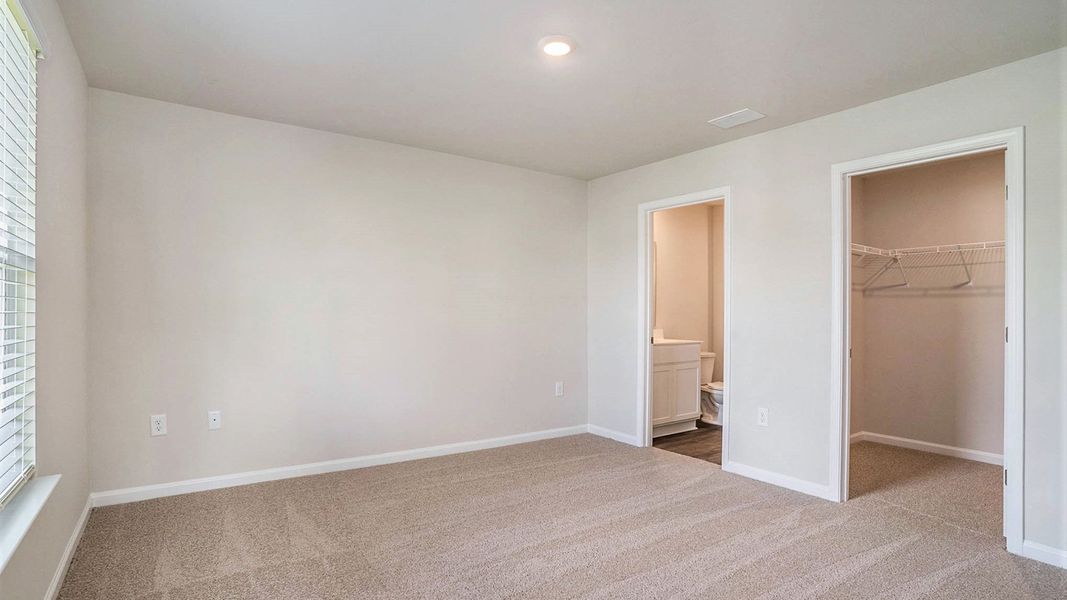 Spacious, unfurnished interior of a new home in Southshore Bay, Sunset Beach (Image 9).