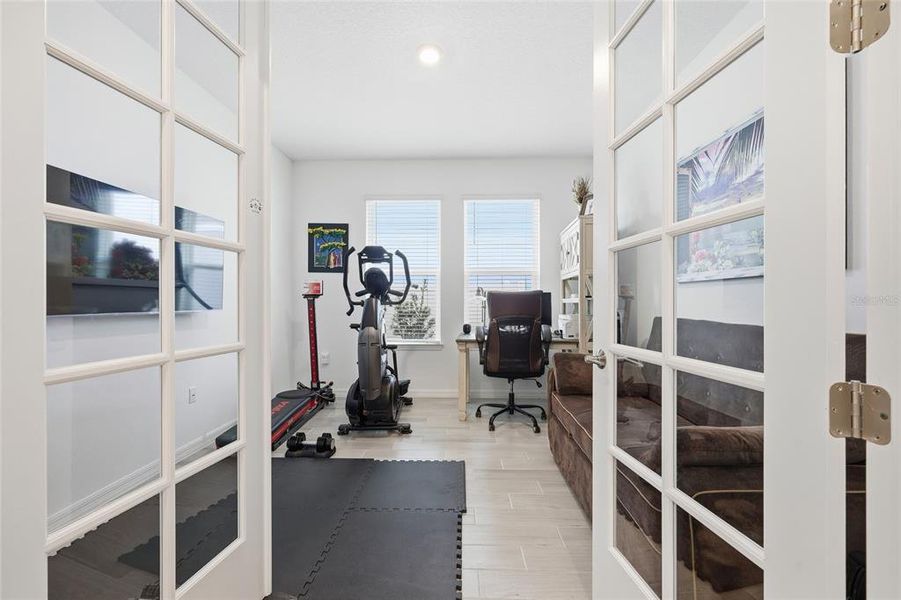 Furnished interior view inside a new home in Westview Community Group Page, Kissimmee (Image 12).