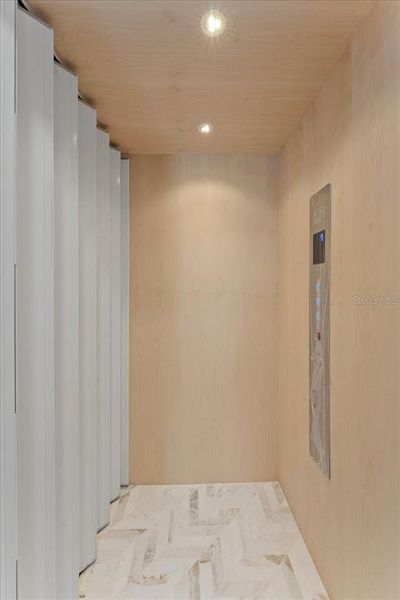 Spacious, unfurnished interior of a new home in , Boca Grande (Image 24).