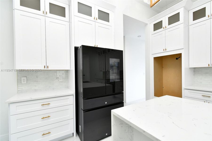 Furnished interior view inside a new home in , Lehigh Acres (Image 7).