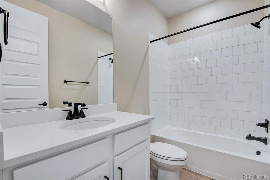 Furnished interior view inside a new home in Reunion Ridge, Commerce City (Image 19).