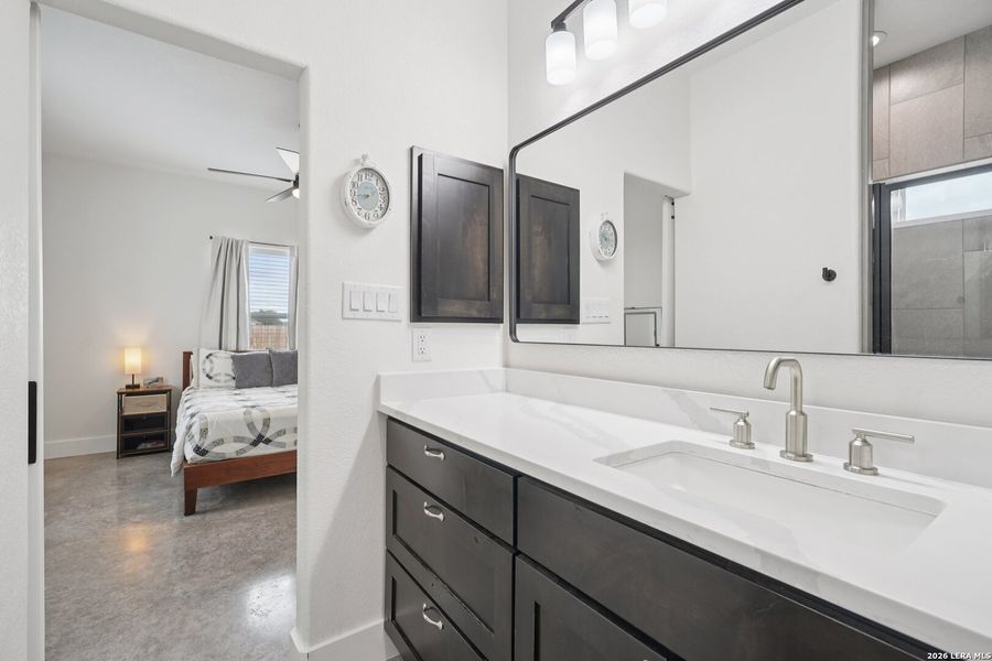 Furnished interior view inside a new home in , La Vernia (Image 14).