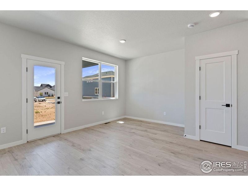 Spacious, unfurnished interior of a new home in , Fort Collins (Image 10).