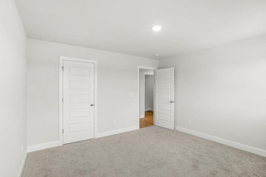 Spacious, unfurnished interior of a new home in , Bonaire (Image 21).