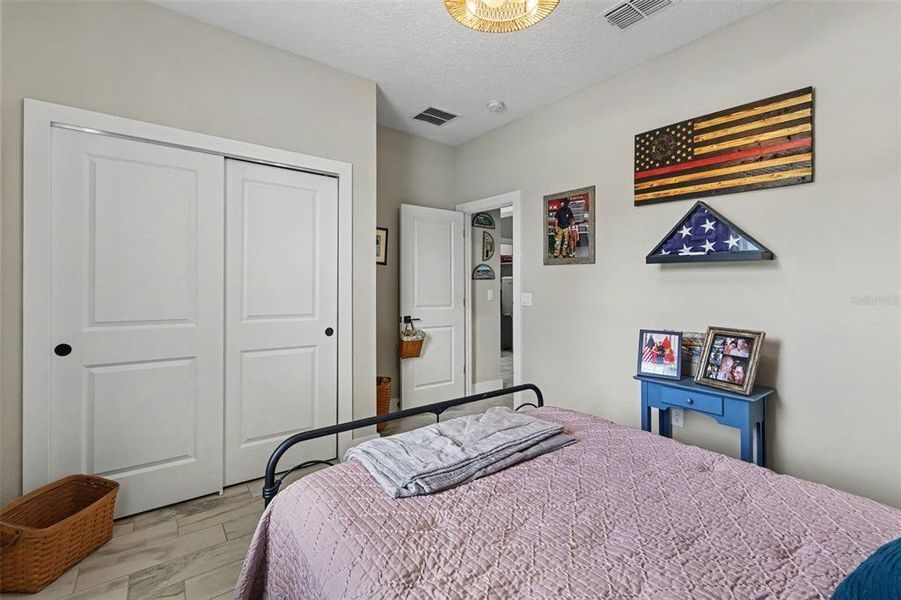 Furnished interior view inside a new home in , Dunnellon (Image 19).