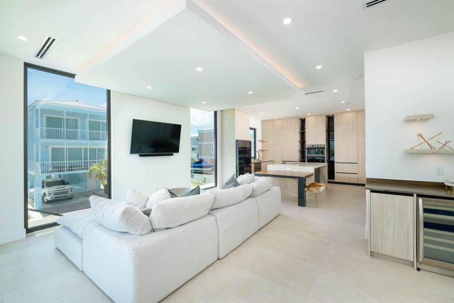 Furnished interior view inside a new home in , Key Largo (Image 35).