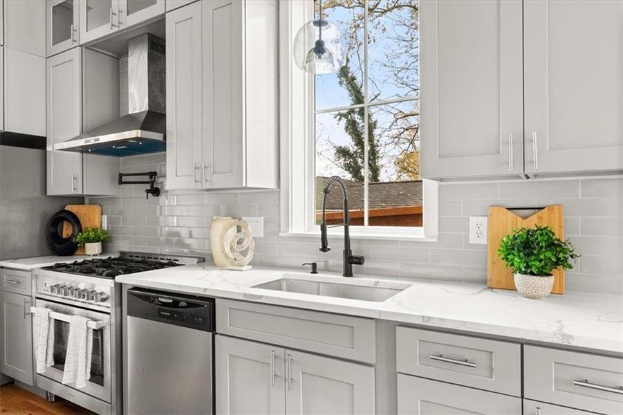 Furnished interior view inside a new home in , Atlanta (Image 11). Furnished interior view inside a new home in , Atlanta (Image 11).