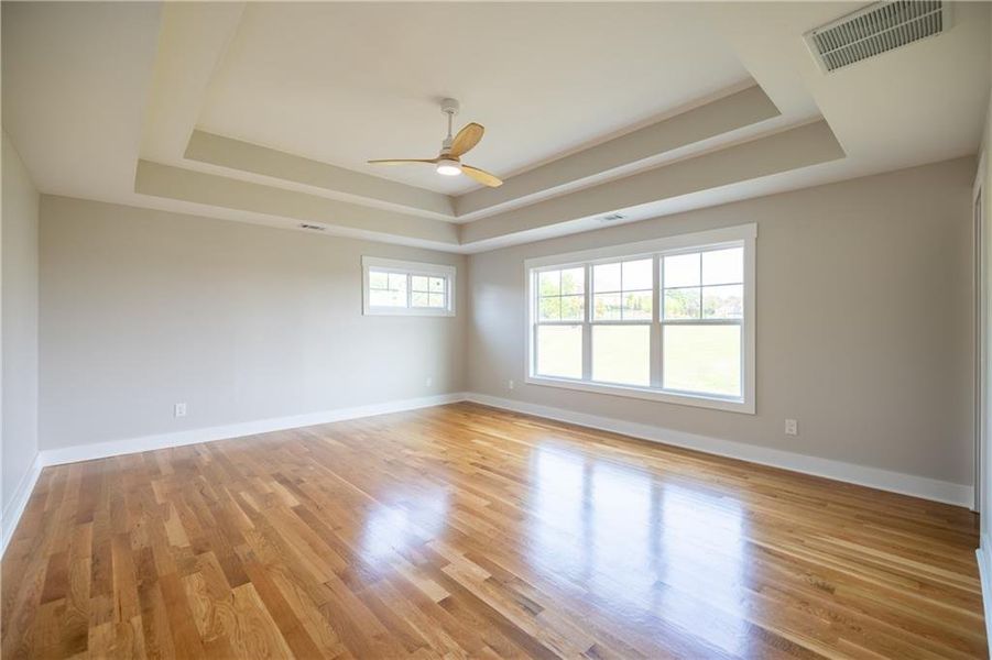 Spacious, unfurnished interior of a new home in , Jefferson (Image 20).
