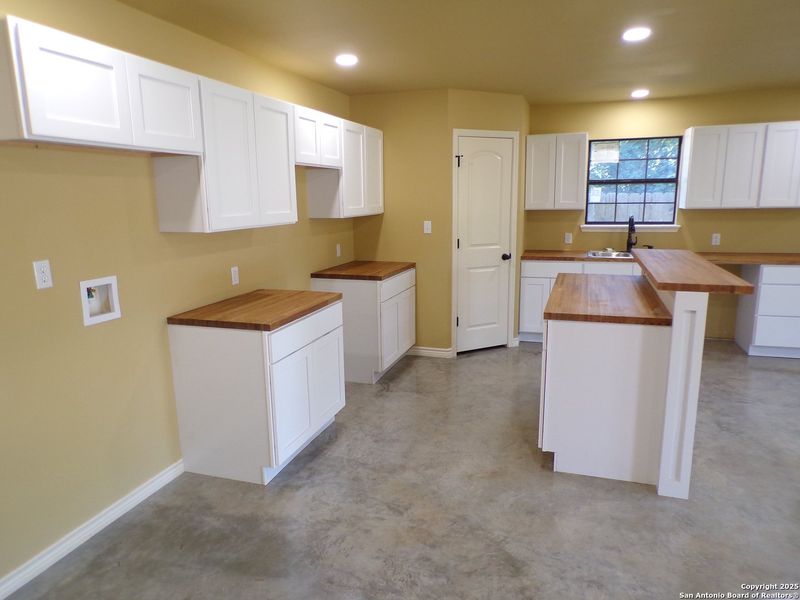 Furnished interior view inside a new home in , Uvalde (Image 4). Furnished interior view inside a new home in , Uvalde (Image 4).